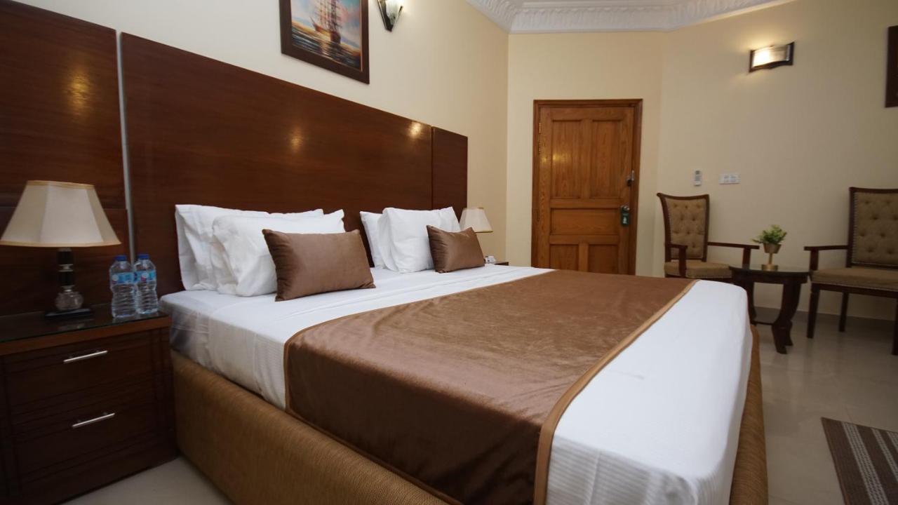 World Inn Hotel Karáčí Exteriér fotografie